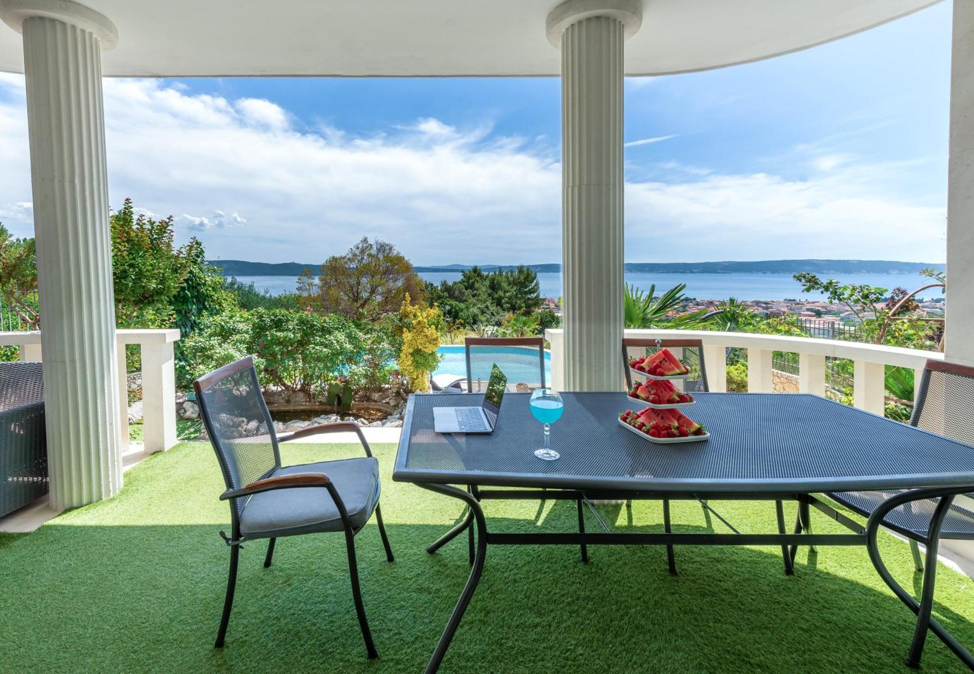 Sun Nest Villa *