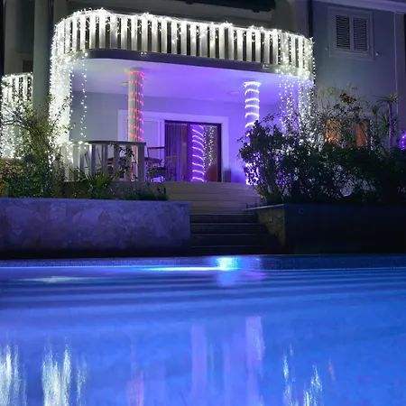 Villa Sun Nest Kastela Exterior photo
